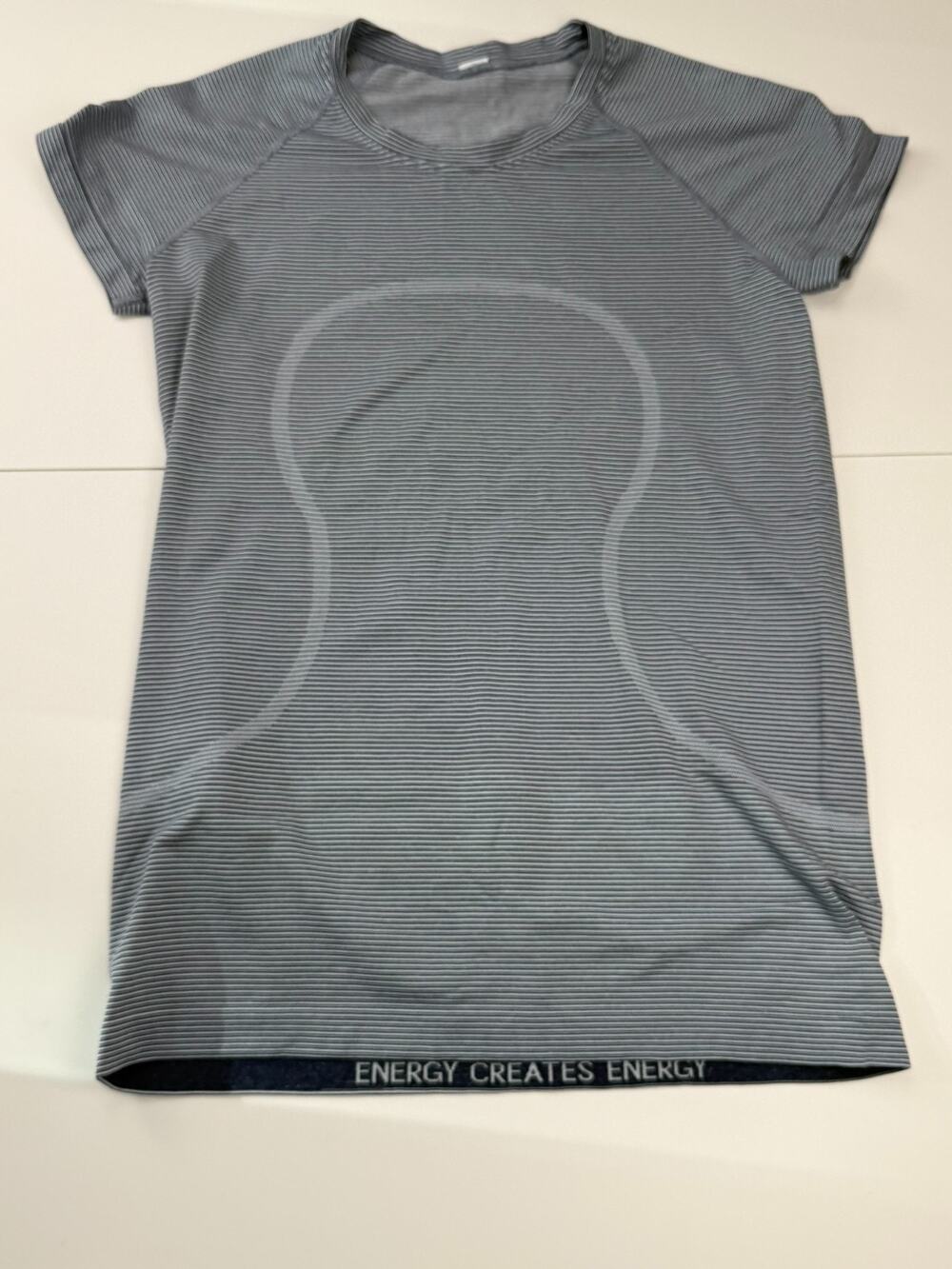 Lululemon Swiftly Tech Womens Gray Blue Stripe Short Sleeve Running Shirt
